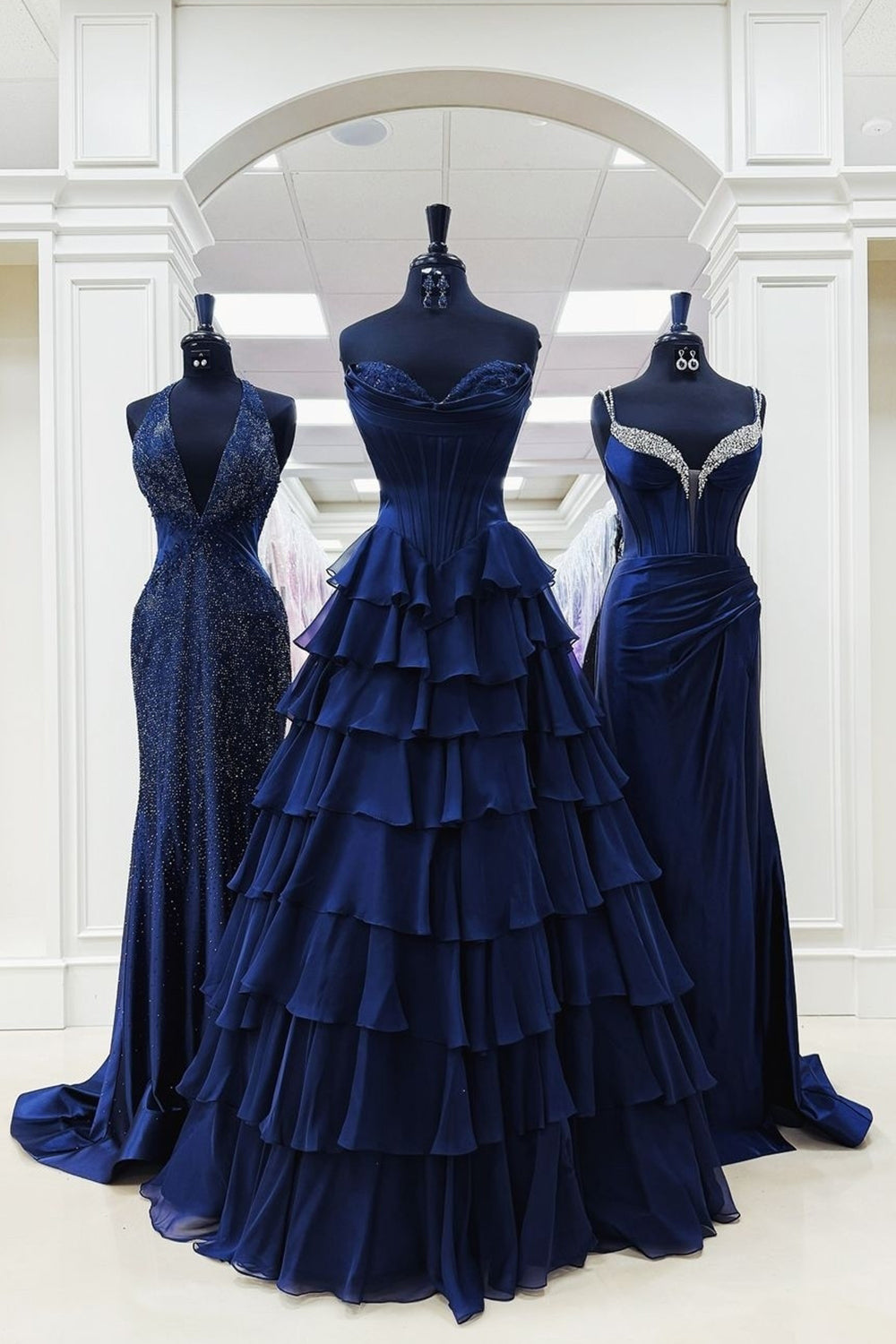 Sweetheart Sleeveless Tiered Ruffle Chiffon A-Line Prom Dress Side Slit Lace-Up Back Floor Length