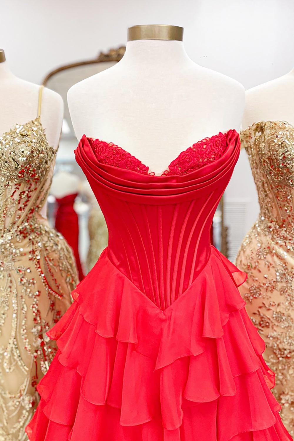 Sweetheart Sleeveless Tiered Ruffle Chiffon A-Line Prom Dress Side Slit Lace-Up Back Floor Length