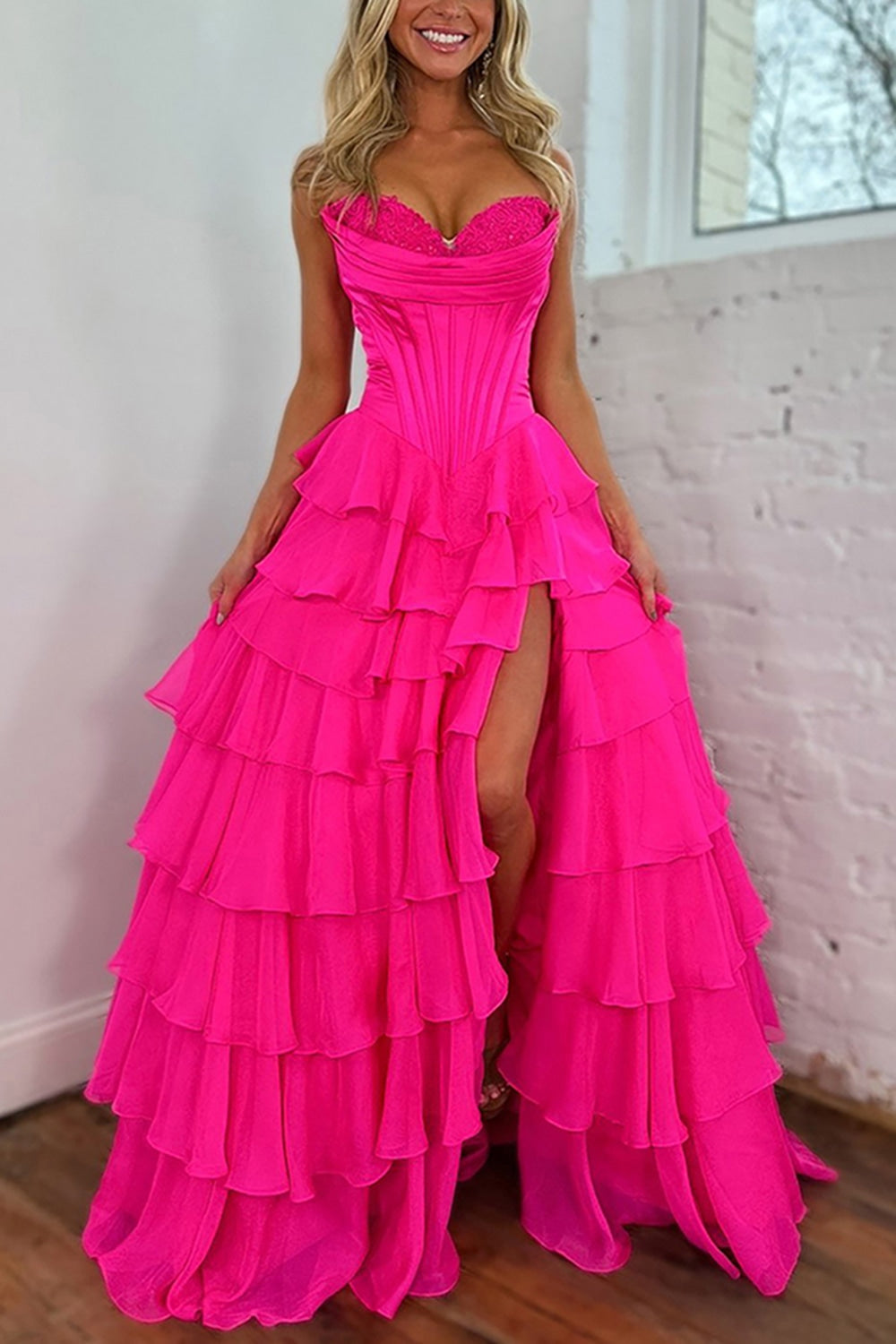 Sweetheart Sleeveless Tiered Ruffle Chiffon A-Line Prom Dress Side Slit Lace-Up Back Floor Length