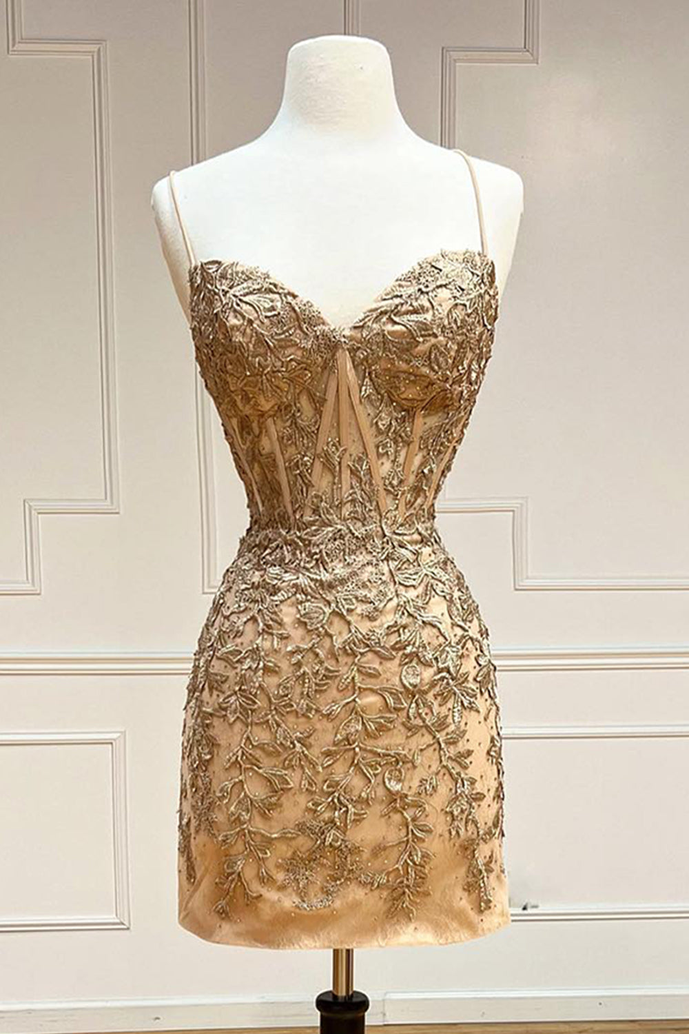 Sweetheart Spaghetti Straps Floral Beaded Lace Applique Criss-Cross Lace-Up Open Back Bodycon Homecoming Dress Mini