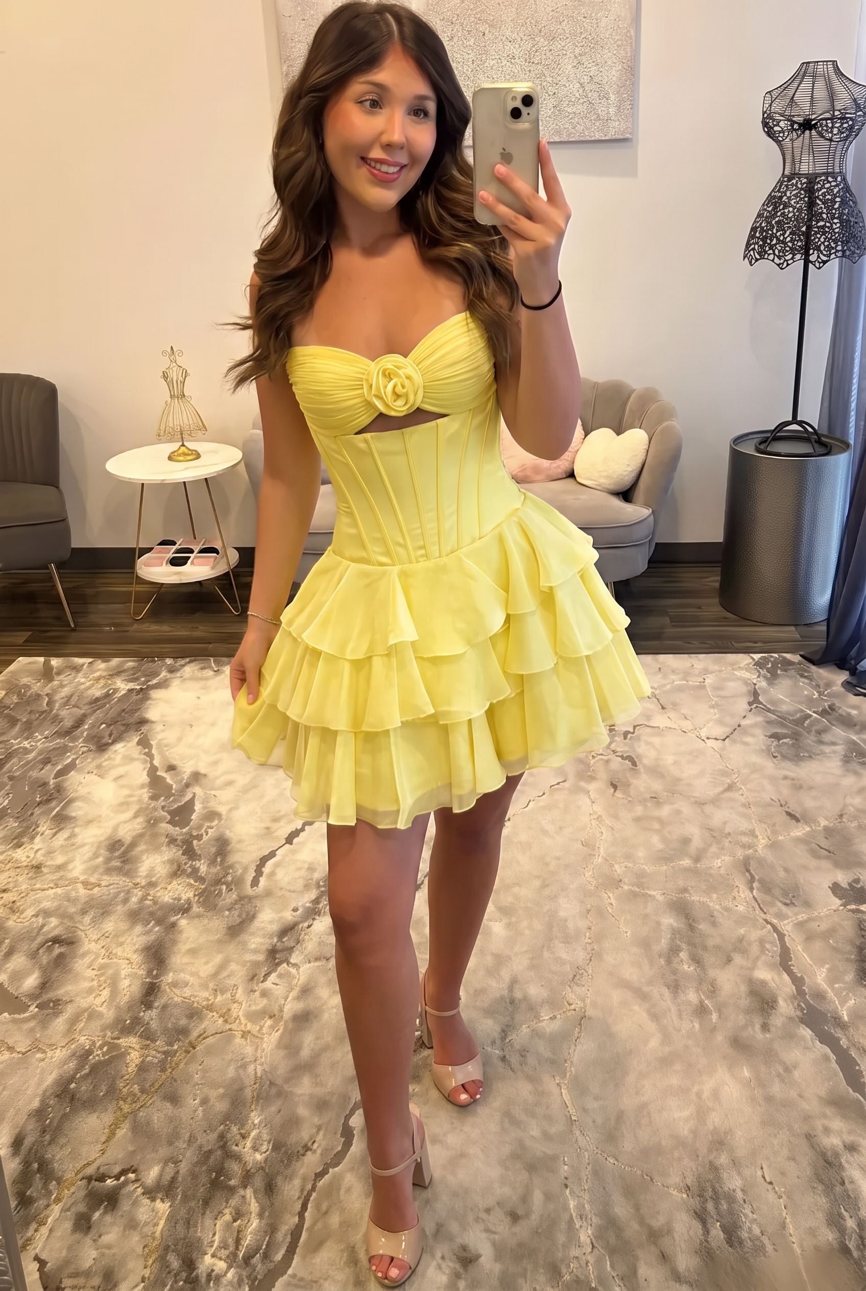 Sweetheart Strapless 3D Rose Cutout Tiered Ruffle Chiffon Corset A-Line Homecoming Dress Lace-Up Mini