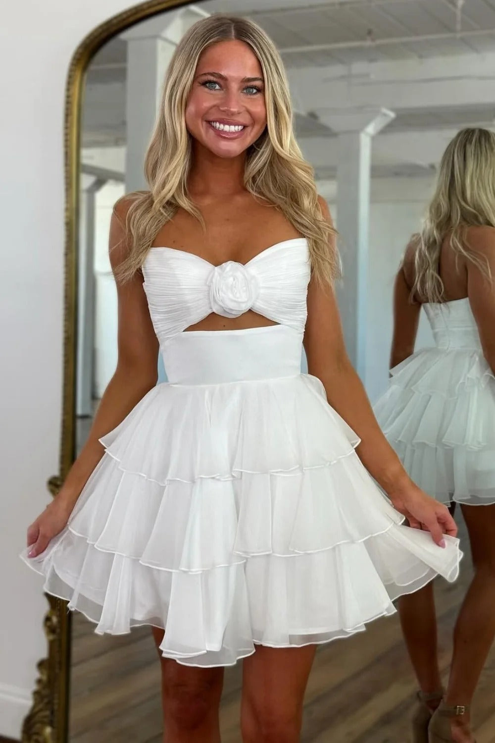 Sweetheart Strapless 3D Rose Cutout Waist Tiered Ruffle Chiffon A-Line Homecoming Dress Mini