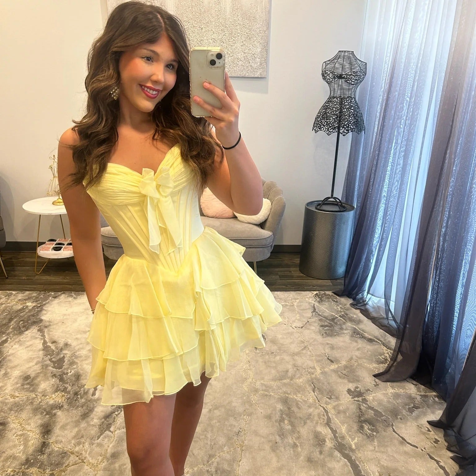 Sweetheart Strapless Bow Ruched Chiffon Corset Tiered Ruffle A-Line Homecoming Dress Open Back Mini
