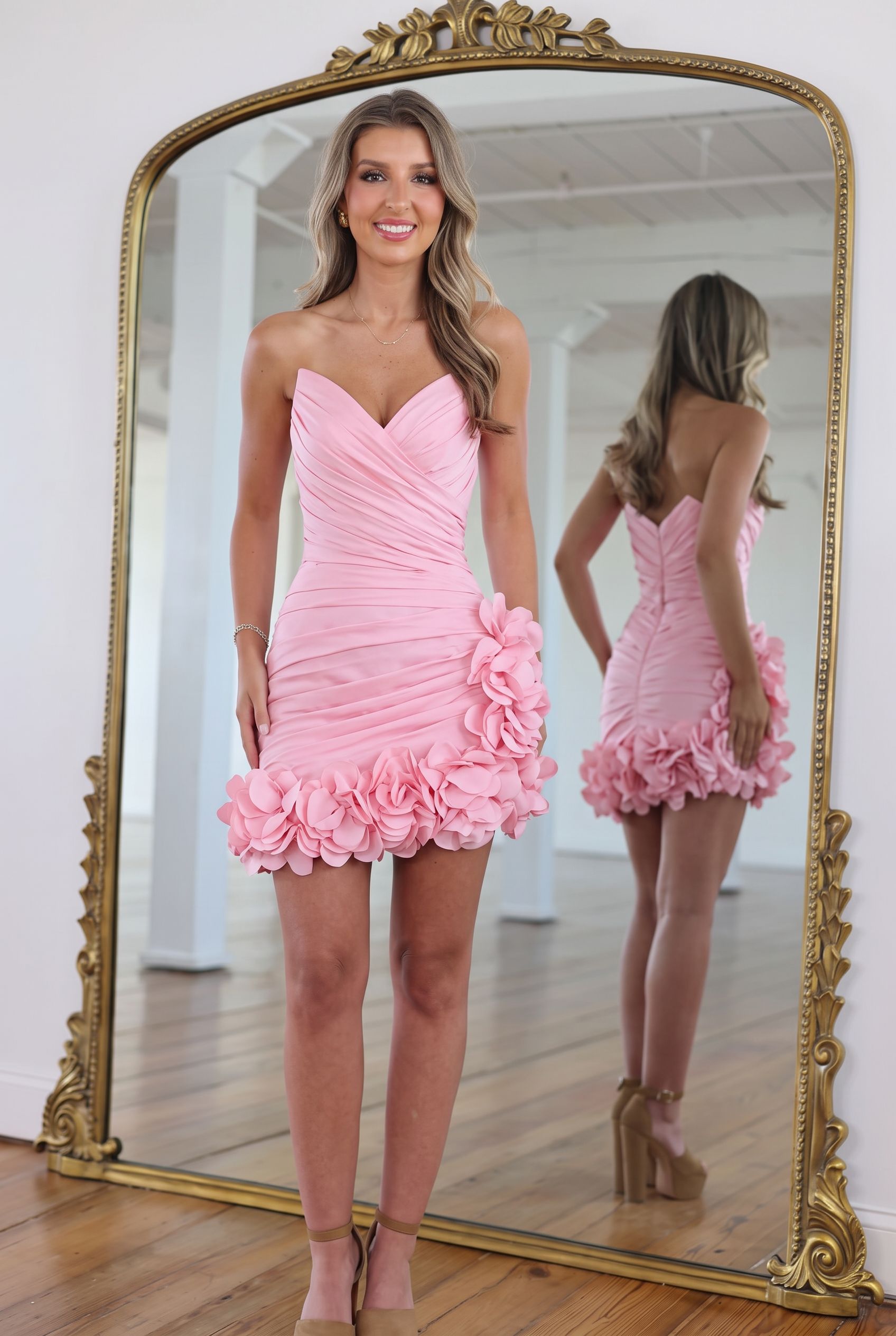 Sweetheart Strapless Criss Cross Ruched Bodycon Homecoming Dress 3D Petal Ruffle Hem Open Back