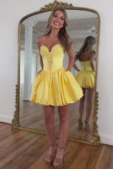 Sweetheart Strapless Lace Applique Beading Boned Corset Satin Bubble Pockets Open Back A-Line Homecoming Dress Mini
