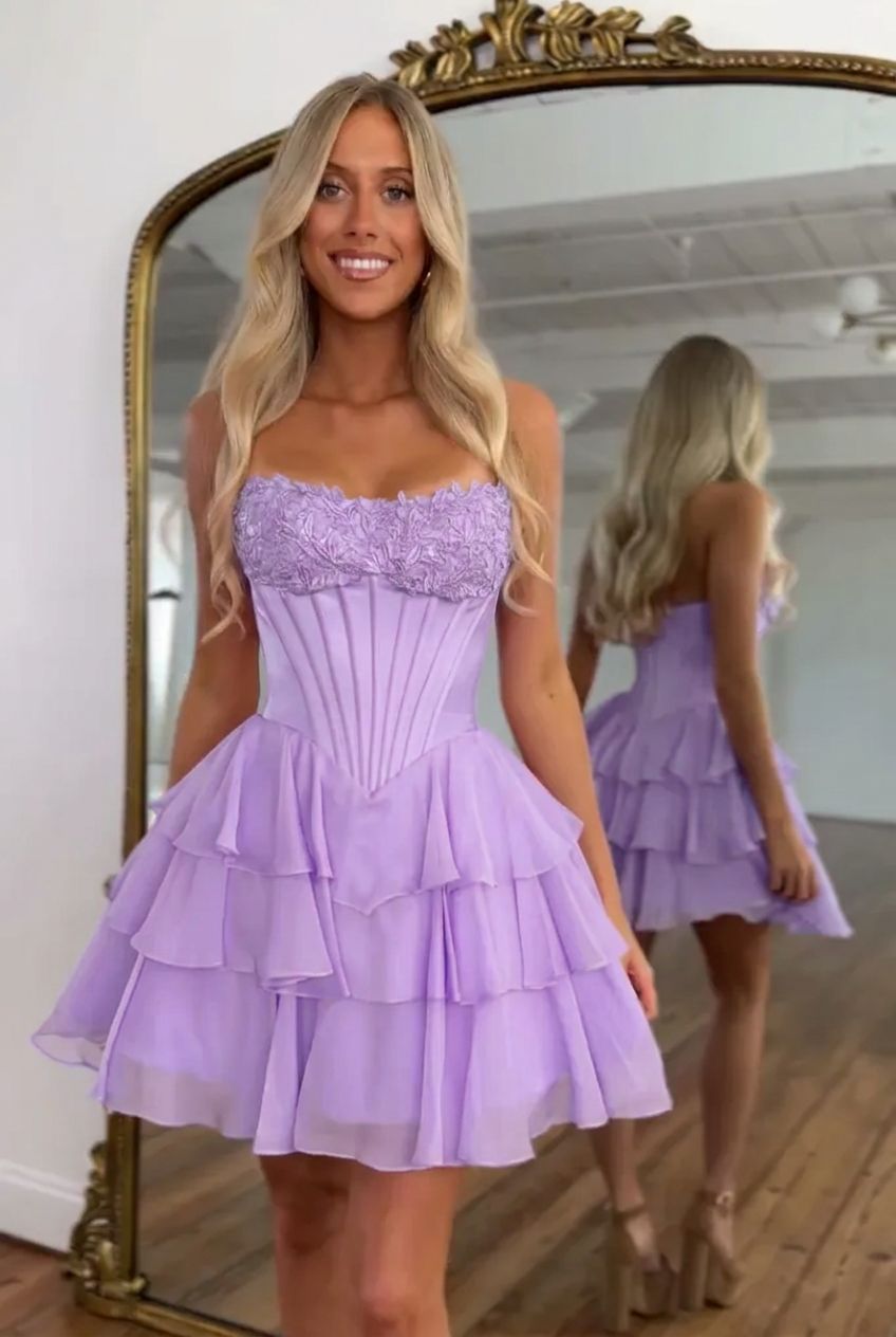 Sweetheart Strapless Lace Applique Boned Corset Tiered Ruffle Chiffon A-Line Homecoming Dress Mini
