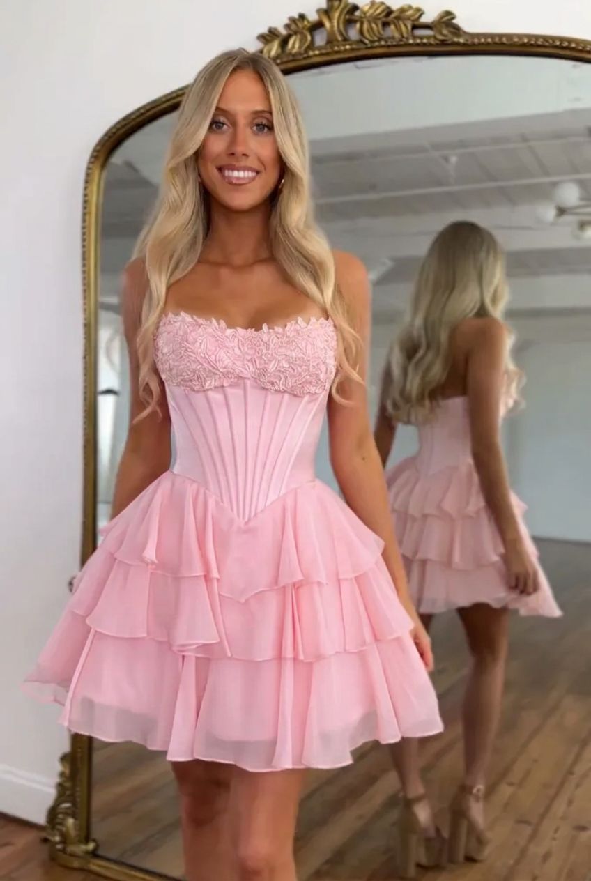 Sweetheart Strapless Lace Applique Boned Corset Tiered Ruffle Chiffon A-Line Homecoming Dress Mini