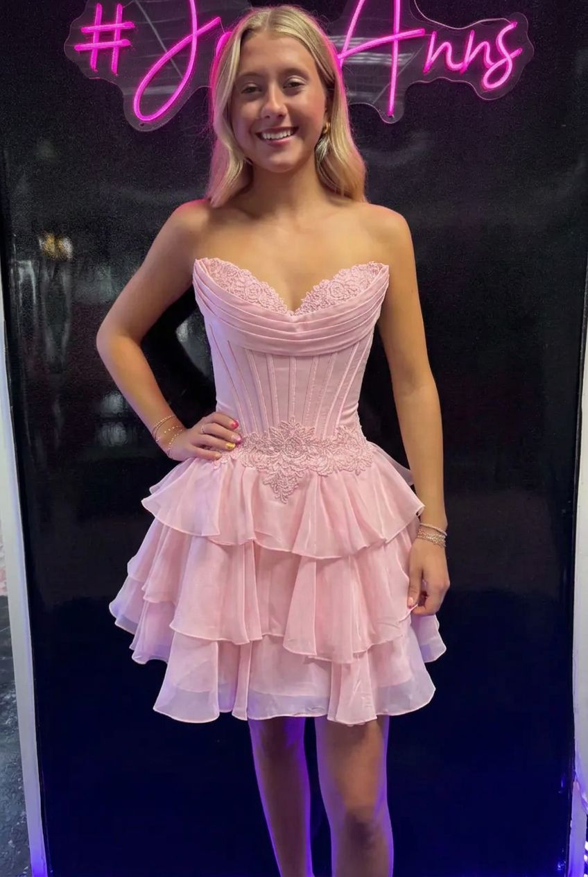 Sweetheart Strapless Lace Applique Corset Tiered Ruffle Chiffon A-Line Homecoming Dress Mini