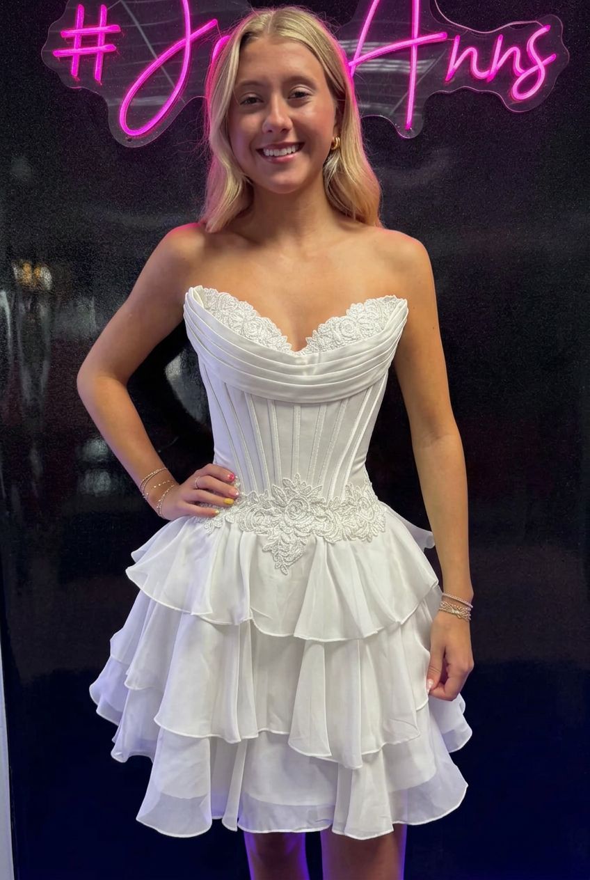 Sweetheart Strapless Lace Applique Corset Tiered Ruffle Chiffon A-Line Homecoming Dress Mini