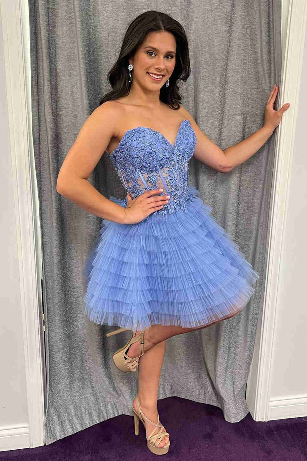Sweetheart Strapless Lace Appliques Illusion Boned Corset Multi-Tier Ruffle Tulle Lace-Up Back A-Line Homecoming Dress Mini