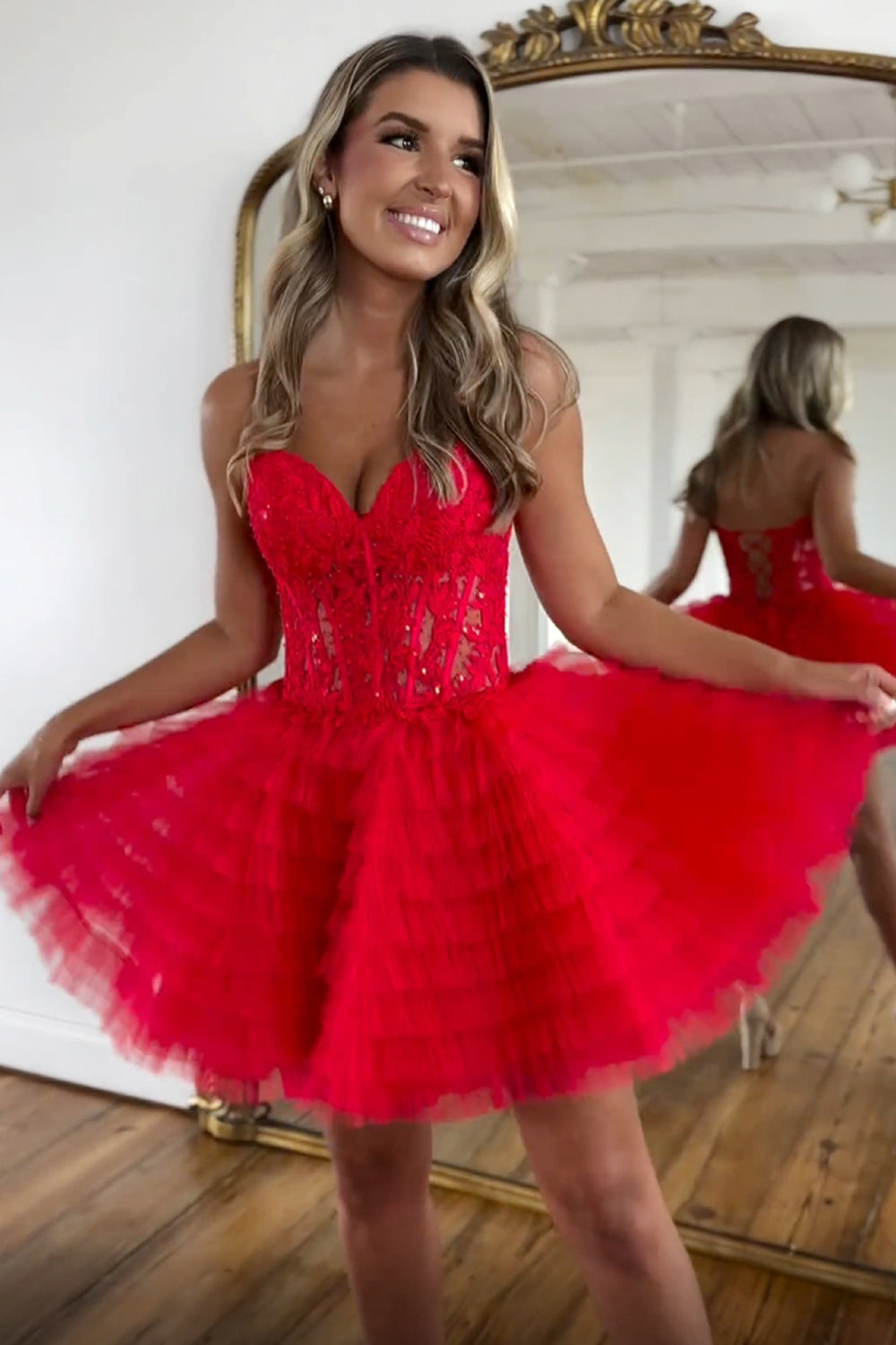 Sweetheart Strapless Lace Appliques Illusion Boned Corset Multi-Tier Ruffle Tulle Lace-Up Back A-Line Homecoming Dress Mini