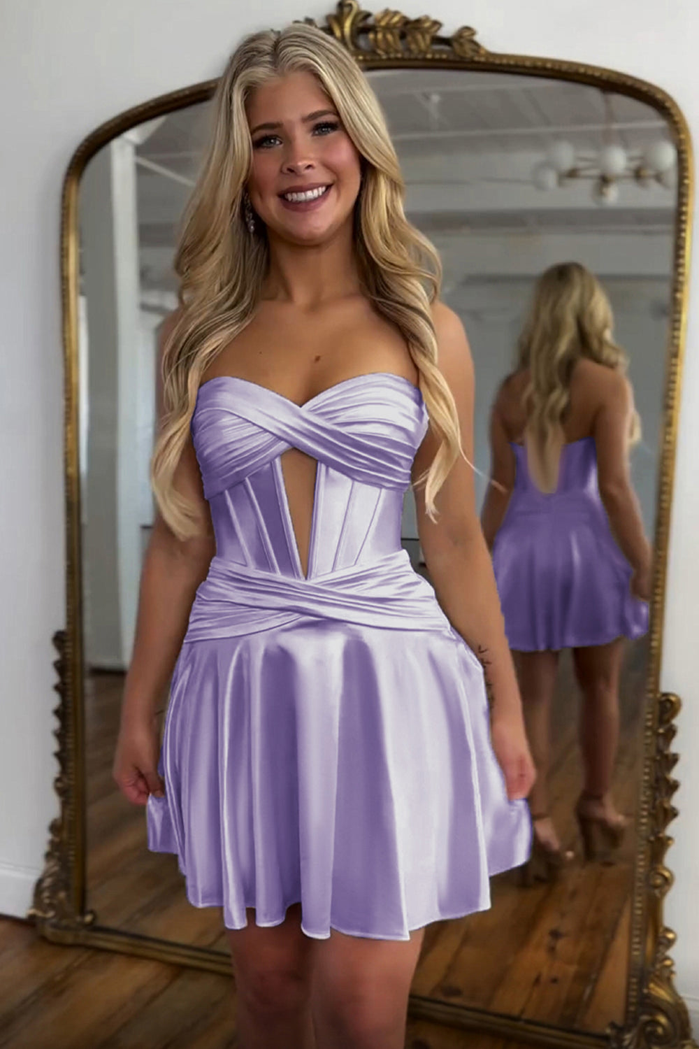 Sweetheart Strapless Metallic Satin Twist Knot Keyhole Ruched Boned Corset Flared A-Line Homecoming Dress Mini