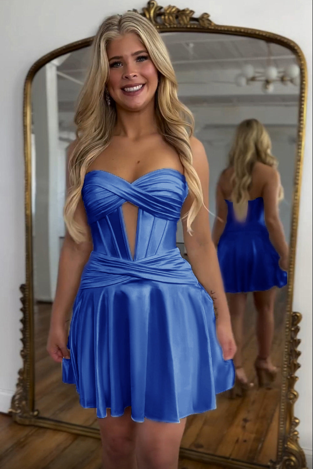 Sweetheart Strapless Metallic Satin Twist Knot Keyhole Ruched Boned Corset Flared A-Line Homecoming Dress Mini