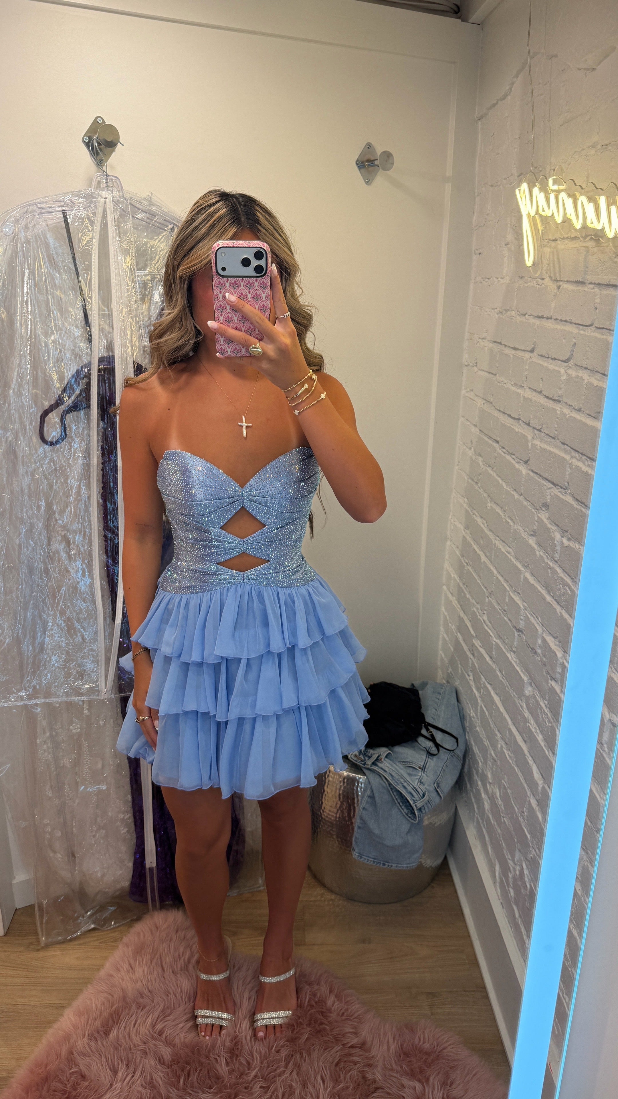 Sweetheart Strapless Rhinestone Twist Cutout Tiered Chiffon A-Line Homecoming Dress Lace-Up Mini