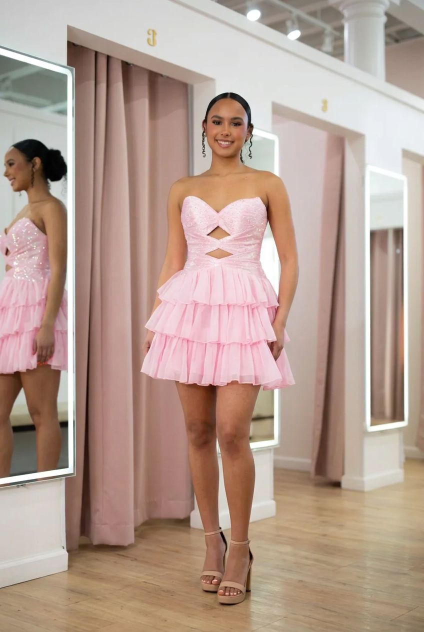 Sweetheart Strapless Rhinestone Twist Cutout Tiered Chiffon A-Line Homecoming Dress Lace-Up Mini