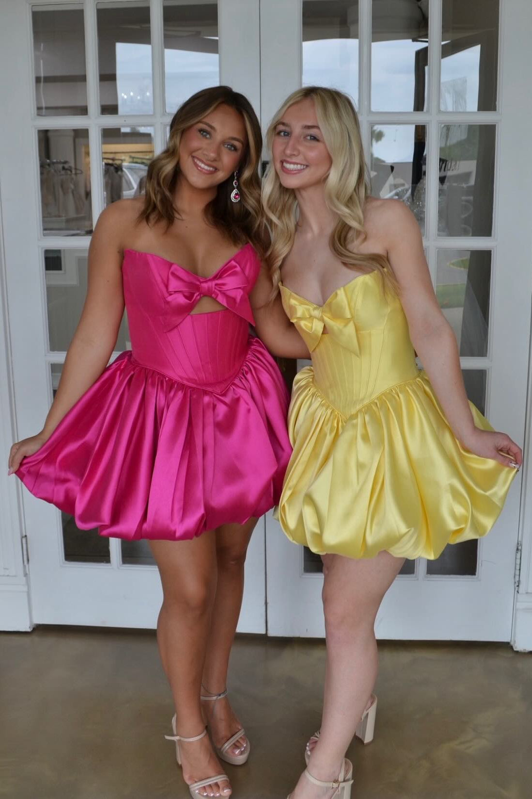 Sweetheart Strapless Satin Bow Cutout Boned Corset Bubble A-Line Homecoming Dress Mini