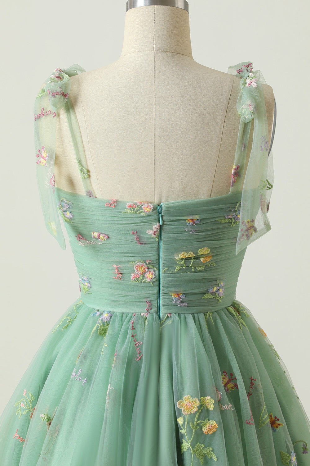 Sweetheart Tie Shoulder Straps Bow Floral Botanical Embroidery Ruched Bodice Tulle Flared A-Line Short Homecoming Dress