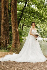 Sweetheart Long A-line Spaghetti Straps Lace Sleeveless Wedding Dresses