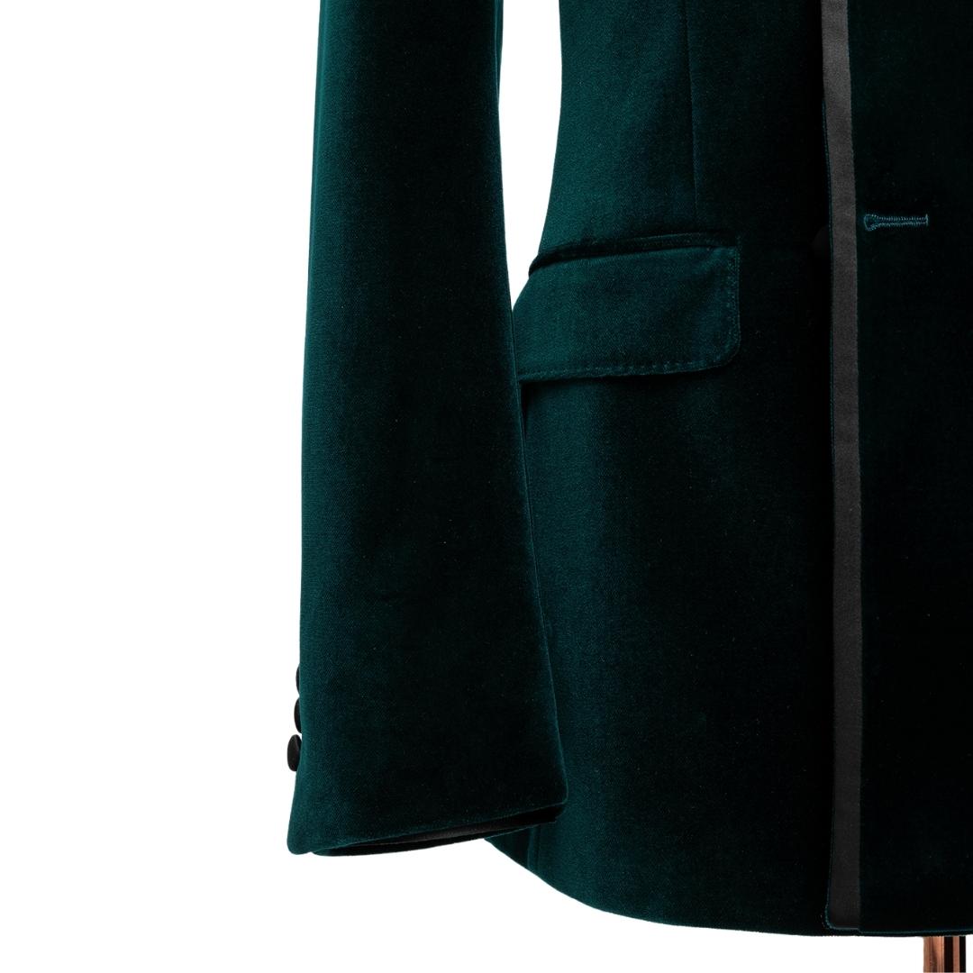 Tailored Dark Green Shawl Lapel Double-Breasted Velvet Suit