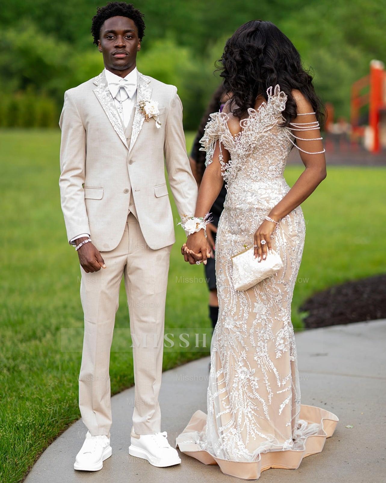 Trendy Long Champagne Sweetheart Sleeveless Mermaid Prom Dress with Rhinestones and Tassels