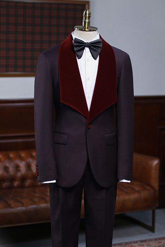 Unique Burgundy Two Pieces Velvet Lapel Wedding Suit for Grooms
