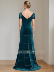 V-Neck Short-Sleeved Velvet Mother of the Bride Gown with Ruffles and Appliques in Trumpet/Mermaid Style