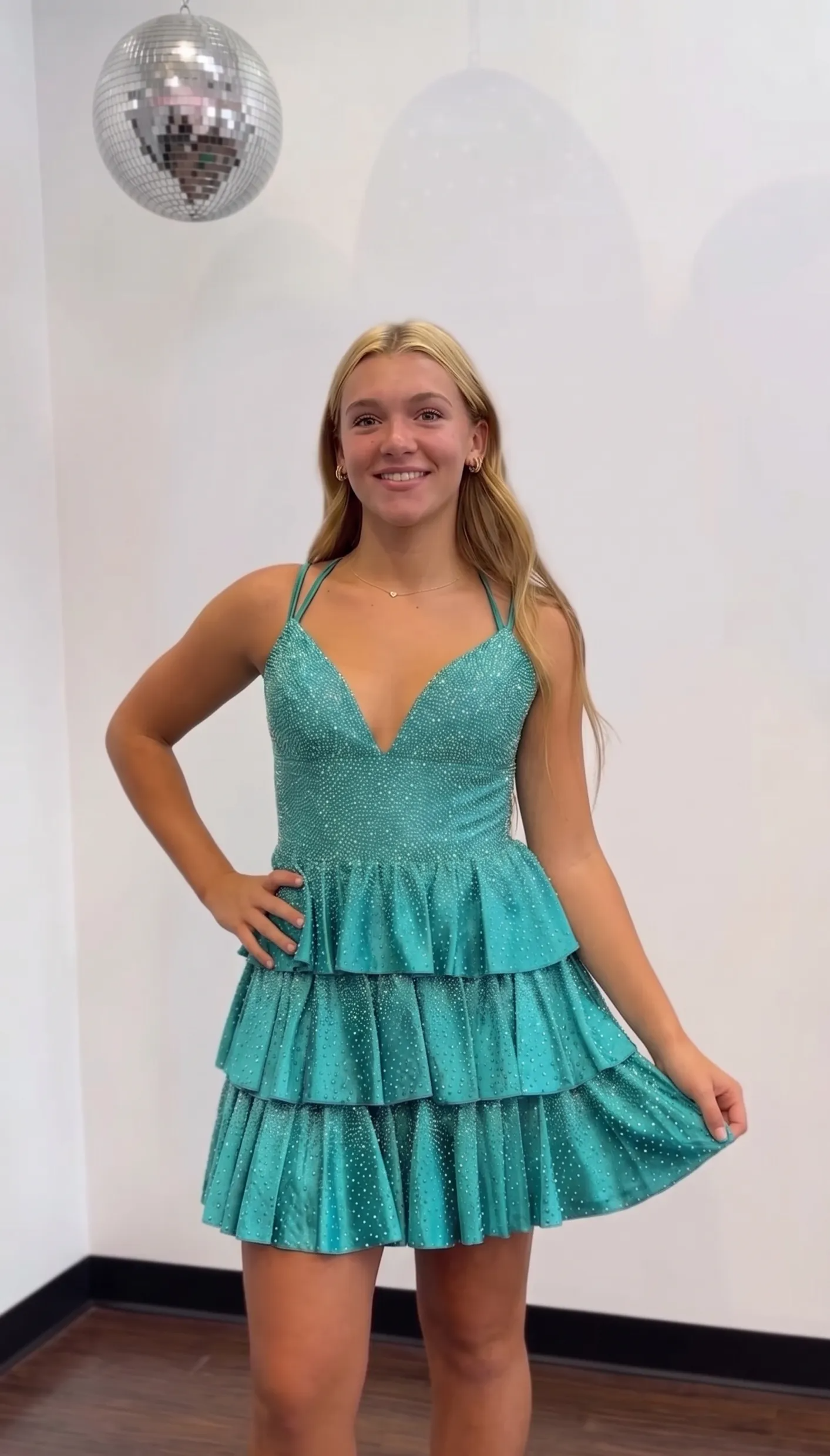 V-Neck Spaghetti Strap Glitter Rhinestone Tiered Ruffle A-Line Homecoming Dress Lace-Up Mini