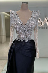 Vintage Column Satin Lace V-Neck Long Sleeve Black Prom Evening Dresses With Beading