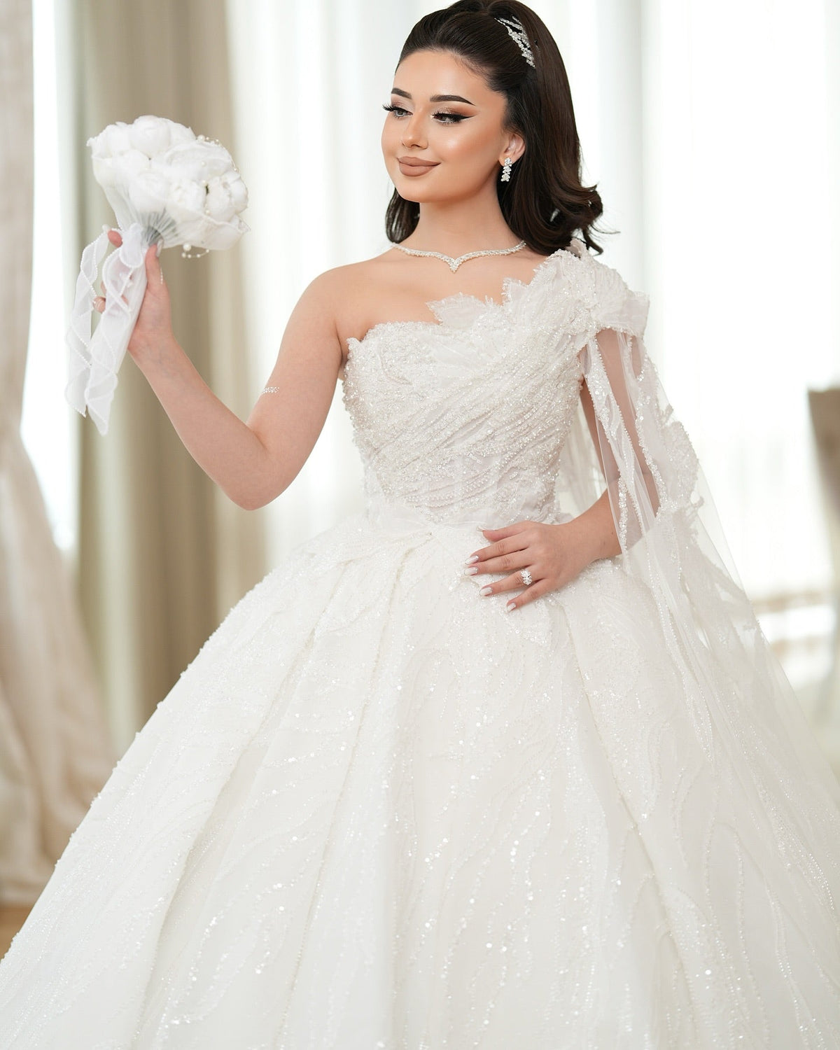 White 3D Lace Applique Beaded Ball Gown Wedding Dress One Shoulder Sleeveless Sparkle Tulle Cathedral Train Bridal Gown