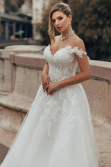 White A-Line Wedding Dress Off Shoulder Sweetheart 3D White Feather Floral Applique Shoulder Sheer Illusion Boned Corset White Baroque Scroll Vine Lace Embroidery Rhinestone Waist Belt All-Over Floral Lace Tulle Cathedral Train Bridal Gown