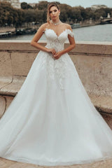 White A-Line Wedding Dress Off Shoulder Sweetheart 3D White Feather Floral Applique Shoulder Sheer Illusion Boned Corset White Baroque Scroll Vine Lace Embroidery Rhinestone Waist Belt All-Over Floral Lace Tulle Cathedral Train Bridal Gown