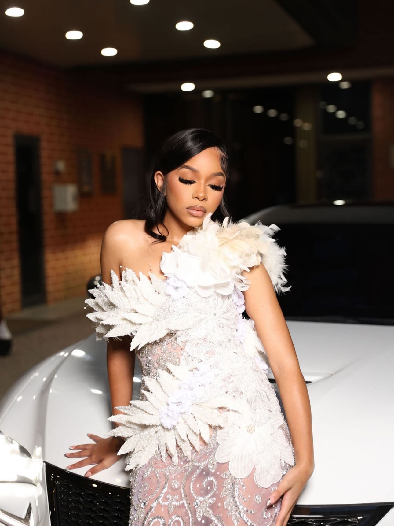 White Mermaid Prom Dress One Shoulder 3D White Feather Floral Bloom Sheer Illusion Boned Corset Silver Baroque Scroll Crystal Rhinestone Beaded Barely There Sweep Train Gown