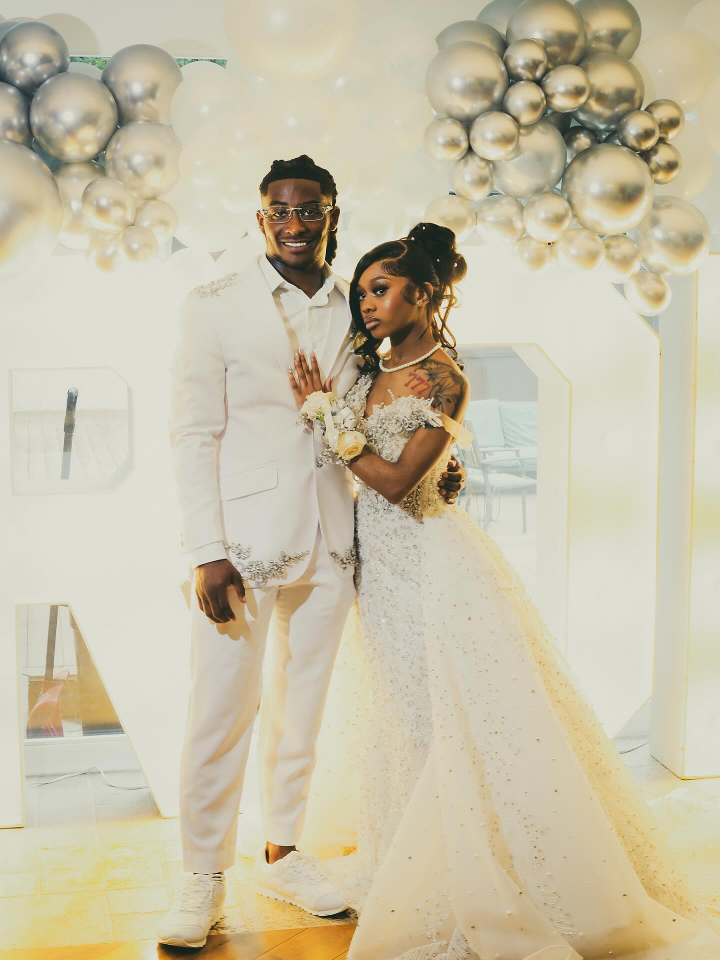 White Mermaid Prom Dress with Detachable Ball Gown Overskirt Off Shoulder Sweetheart 3D White Feather Fringe Floral Beading Shoulder Silver Baroque Scroll Lace Rhinestone Sequin Barely There Sweep Train Gown