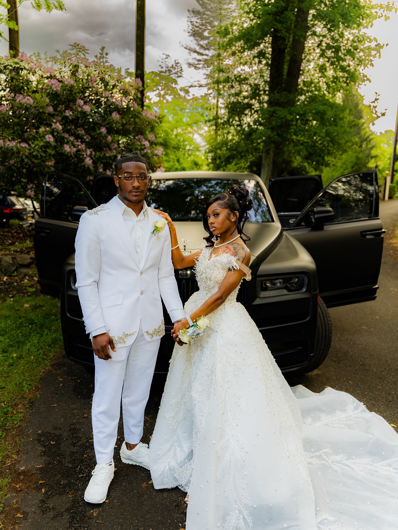 White Mermaid Prom Dress with Detachable Ball Gown Overskirt Off Shoulder Sweetheart 3D White Feather Fringe Floral Beading Shoulder Silver Baroque Scroll Lace Rhinestone Sequin Barely There Sweep Train Gown