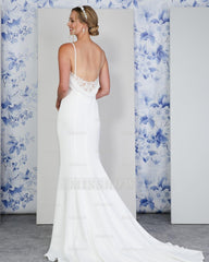 White V-Neck Spaghetti Strap Lace Sleeveless Mermaid Floor Length Formal Evening Dress