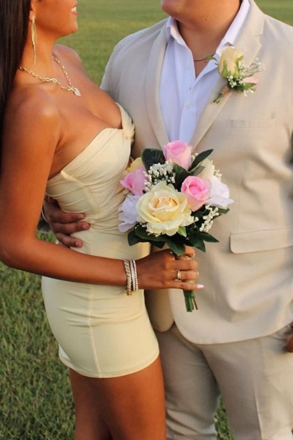 Yellow Bodycon Sweetheart Keyhole Mini Party Dress