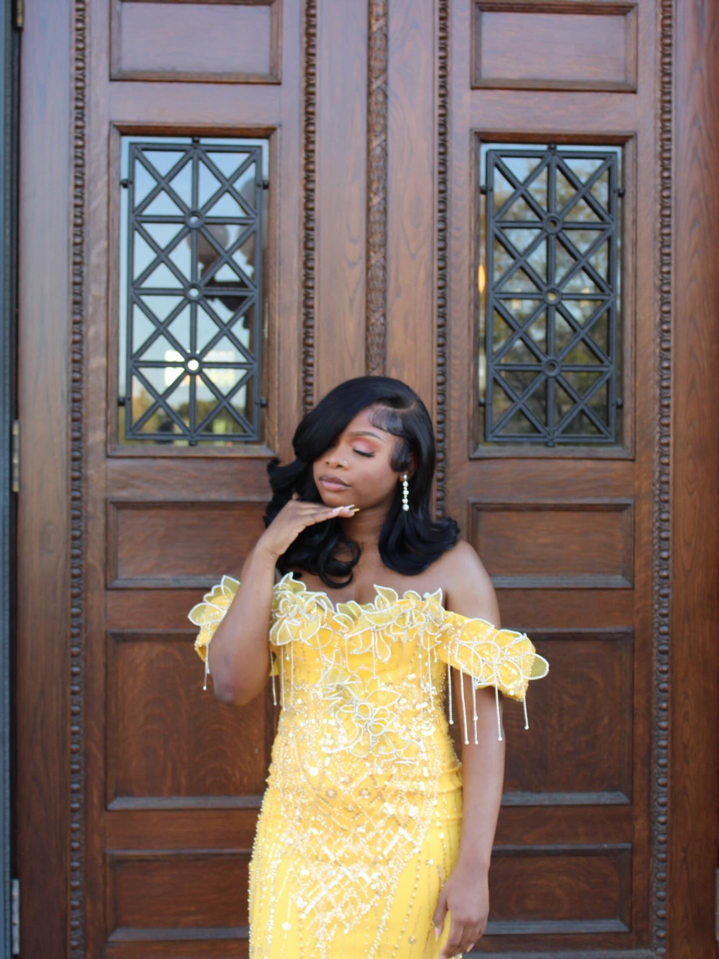 Yellow Lace Mermaid Prom Dress Off Shoulder 3D Floral Crystal Fringe Sparkly Evening Gown with Detachable Train