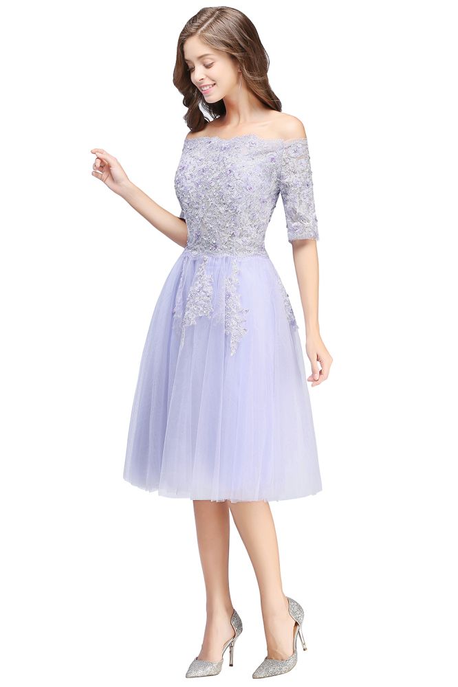 MISSHOW offers A-line Bateau Tulle Prom Dress with Appliques at a cheap price from Same as Picture,White,Ivory,Nude pink,Blushing Pink,Pearl Pink,Dusty Rose,Watermelon,Red,Burgundy,Champagne,Lilac,Lavender,Sky Blue,Dark Navy,Black,Silver,Mint Green, Tulle to A-line Knee-length hem. Stunning yet affordable Sleeveless Prom Dresses,Homecoming Dresses.