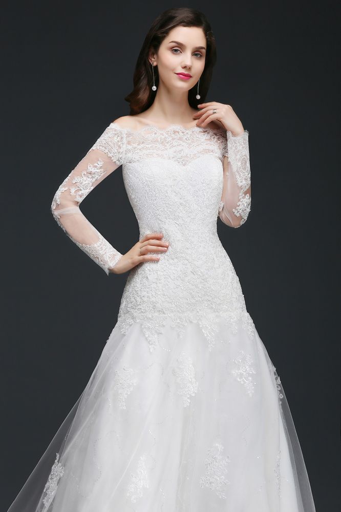 This elegant Off-the-shoulder Tulle wedding dress with Appliques could be custom made in plus size for curvy women. Plus size Cap Sleeves,Long Sleeves A-line bridal gowns are classic yet cheap.