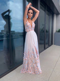 A-Line/Elegant Applique Tulle V-neck Sleeveless Floor-Length Prom Dresses