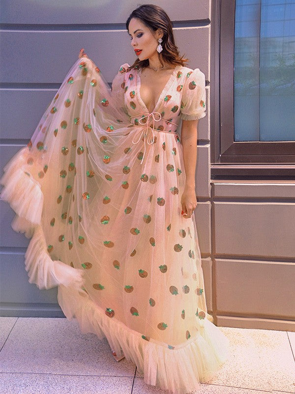 A-Line/Elegant Tulle Ruffles V-neck Short Sleeves Floor-Length Prom Dresses