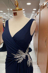 Amazing Dark Navy Straps V Neck Pleated Formal Dress With Rhinestone
