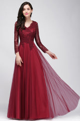 Affordable Long Sleeves V-Neck Lace Burgundy Bridesmaid dresses with Appliques