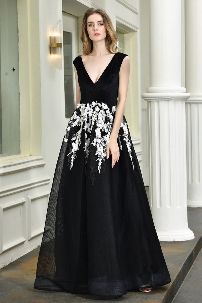 MISSHOW offers Attractive Black V-neck Aline Prom Dress White Floral Appliques Tulle Party Dress at a good price from Black,Velvet to A-line Floor-length them. Stunning yet affordable Sleeveless Prom Dresses,Evening Dresses,Homecoming Dresses,Quinceanera dresses.