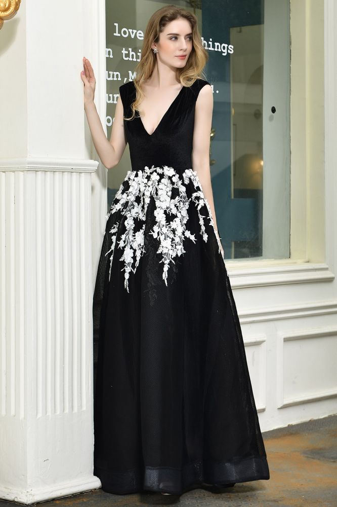 MISSHOW offers Attractive Black V-neck Aline Prom Dress White Floral Appliques Tulle Party Dress at a good price from Black,Velvet to A-line Floor-length them. Stunning yet affordable Sleeveless Prom Dresses,Evening Dresses,Homecoming Dresses,Quinceanera dresses.