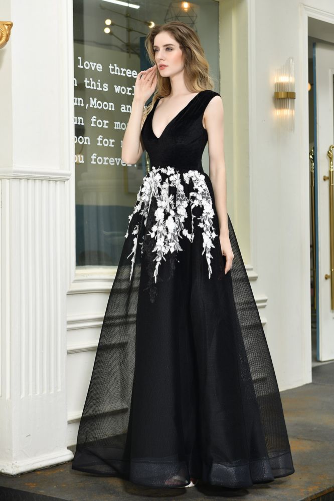 MISSHOW offers Attractive Black V-neck Aline Prom Dress White Floral Appliques Tulle Party Dress at a good price from Black,Velvet to A-line Floor-length them. Stunning yet affordable Sleeveless Prom Dresses,Evening Dresses,Homecoming Dresses,Quinceanera dresses.