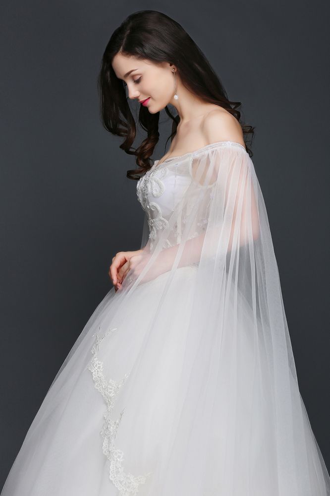 This elegant Off-the-shoulder Tulle wedding dress with Lace could be custom made in plus size for curvy women. Plus size Sleeveless Ball Gown bridal gowns are classic yet cheap.