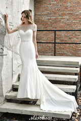 MISSHOW offers Bateau Short Sleeve Slim Mermaid Wedding Gown Satin Bridal Gown Sweep/Trump Train at a good price from Ivory,Satin to Mermaid Floor-length them. Stunning yet affordable Short Sleeves .