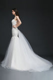 This elegant Spaghetti Straps Tulle wedding dress with Crystal Floral Pin could be custom made in plus size for curvy women. Plus size Sleeveless Mermaid bridal gowns are classic yet cheap.