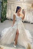 <tc>Wunderschönes bodenlanges, ärmelloses A-Linien-Hochzeitskleid aus Spitze mit Trägern und Schlitz</tc>
